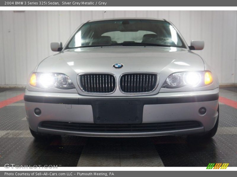 Silver Grey Metallic / Grey 2004 BMW 3 Series 325i Sedan