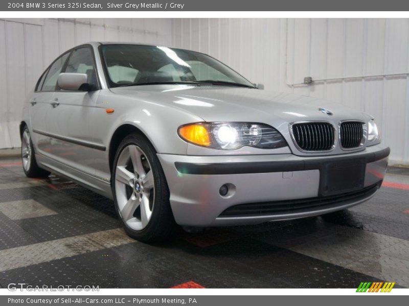 Silver Grey Metallic / Grey 2004 BMW 3 Series 325i Sedan