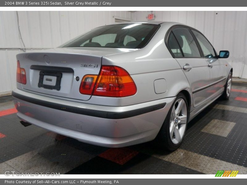 Silver Grey Metallic / Grey 2004 BMW 3 Series 325i Sedan
