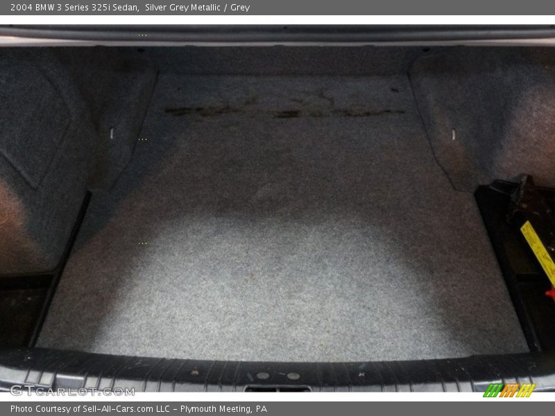 Silver Grey Metallic / Grey 2004 BMW 3 Series 325i Sedan