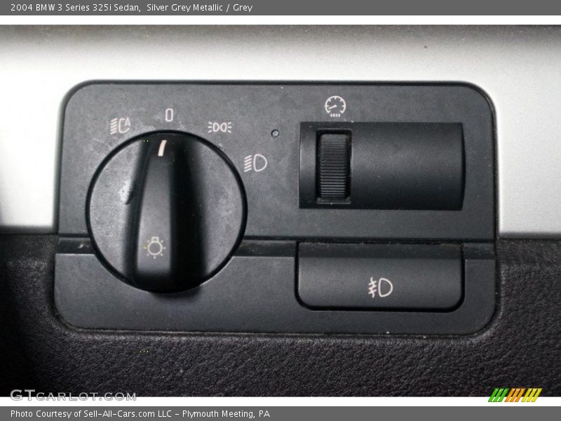 Silver Grey Metallic / Grey 2004 BMW 3 Series 325i Sedan