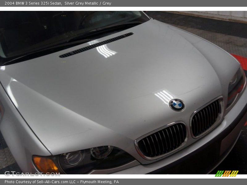 Silver Grey Metallic / Grey 2004 BMW 3 Series 325i Sedan