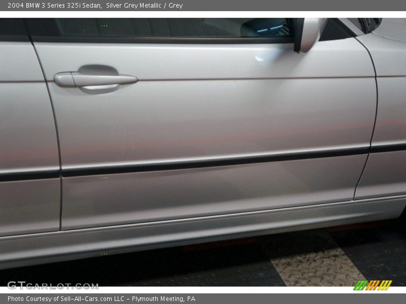 Silver Grey Metallic / Grey 2004 BMW 3 Series 325i Sedan