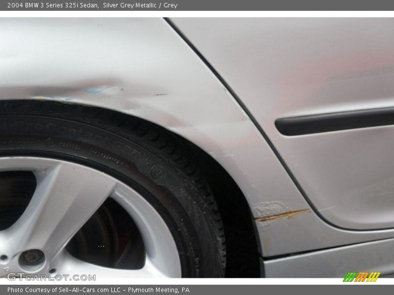 Silver Grey Metallic / Grey 2004 BMW 3 Series 325i Sedan