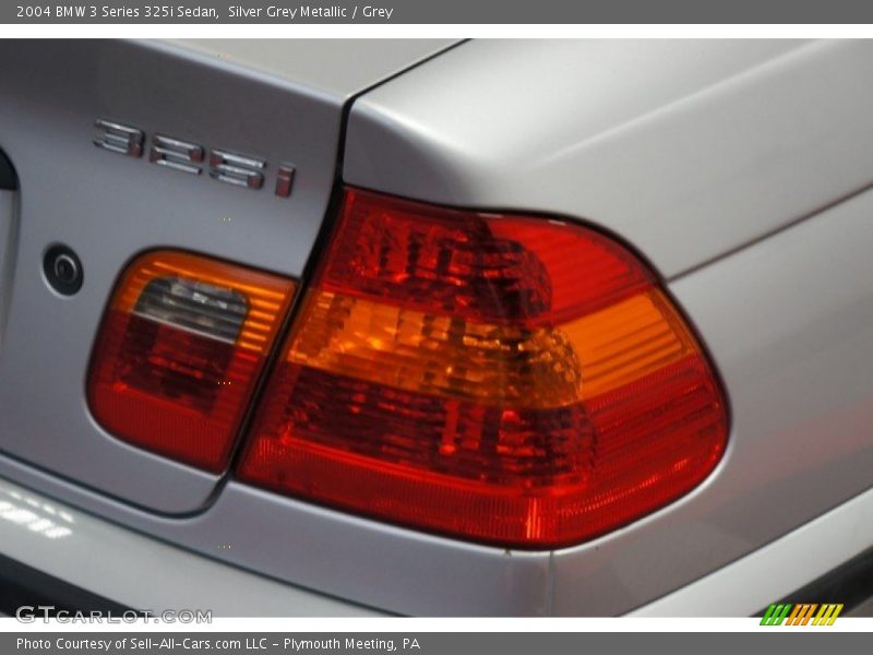 Silver Grey Metallic / Grey 2004 BMW 3 Series 325i Sedan