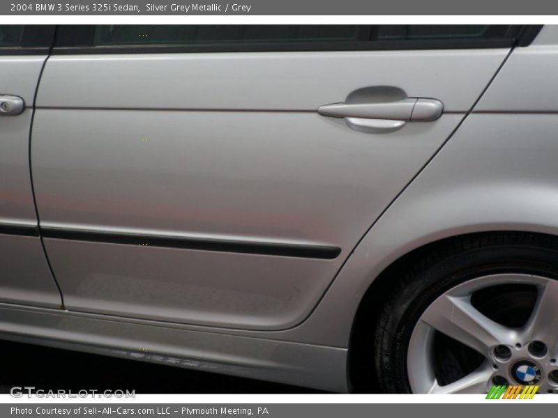 Silver Grey Metallic / Grey 2004 BMW 3 Series 325i Sedan
