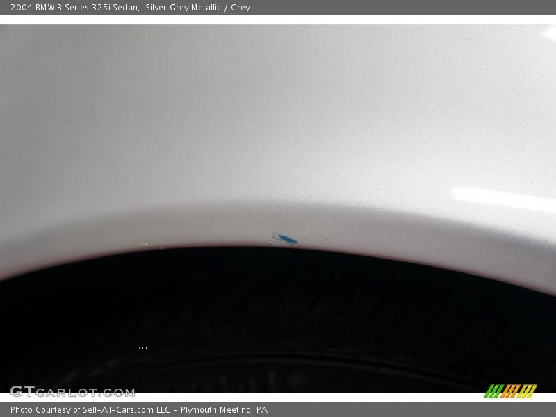 Silver Grey Metallic / Grey 2004 BMW 3 Series 325i Sedan