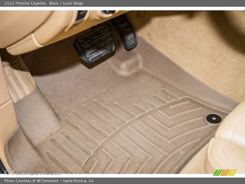 Black / Luxor Beige 2012 Porsche Cayenne