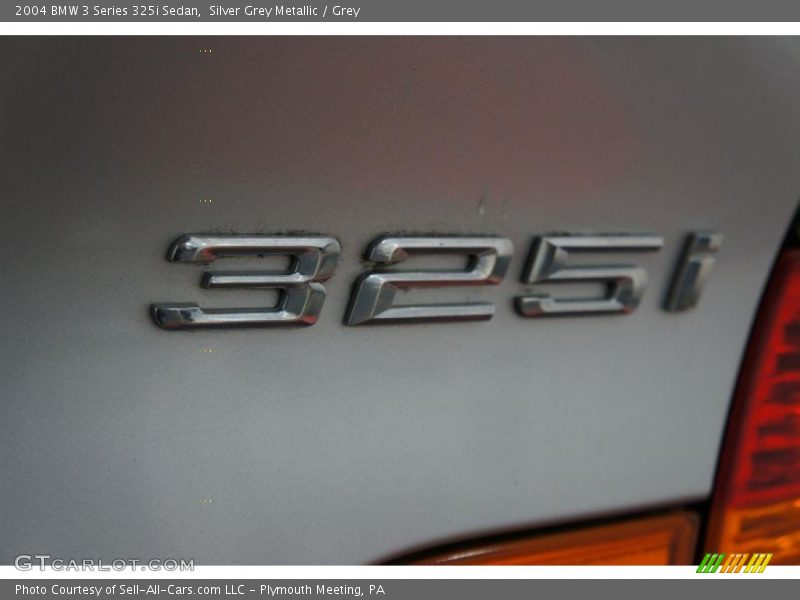 Silver Grey Metallic / Grey 2004 BMW 3 Series 325i Sedan