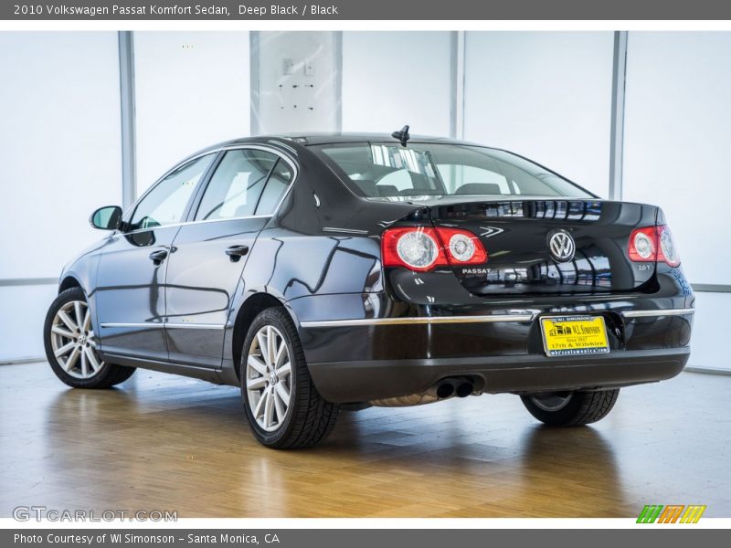 Deep Black / Black 2010 Volkswagen Passat Komfort Sedan