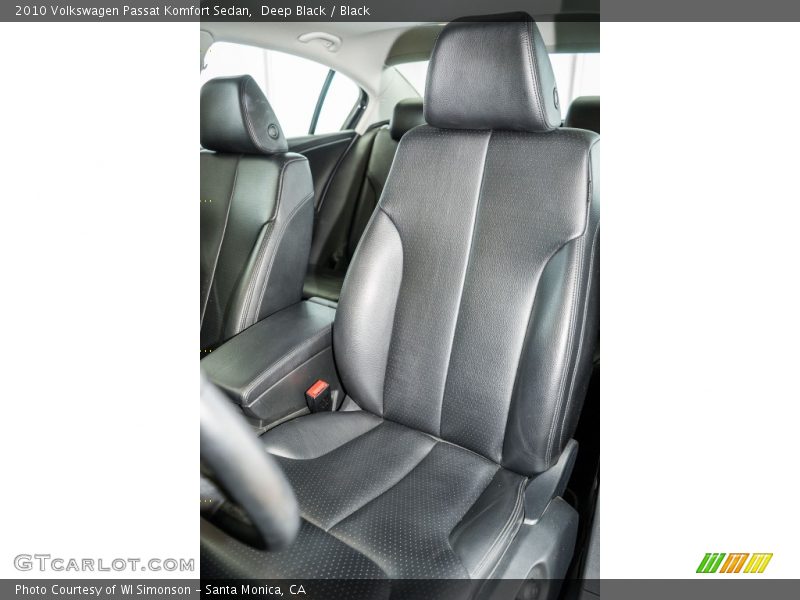 Deep Black / Black 2010 Volkswagen Passat Komfort Sedan