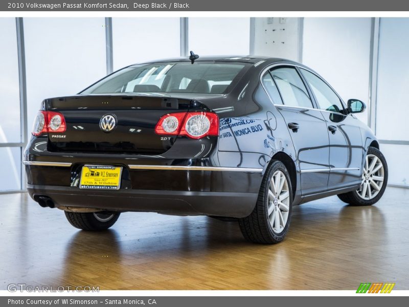 Deep Black / Black 2010 Volkswagen Passat Komfort Sedan