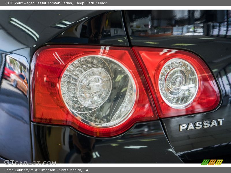 Deep Black / Black 2010 Volkswagen Passat Komfort Sedan
