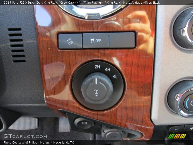 White Platinum / King Ranch Mesa Antique Affect/Black 2015 Ford F250 Super Duty King Ranch Crew Cab 4x4