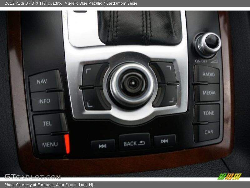 Mugello Blue Metallic / Cardamom Beige 2013 Audi Q7 3.0 TFSI quattro