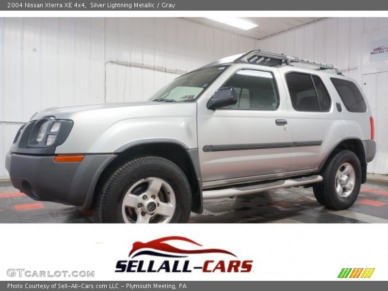 Silver Lightning Metallic / Gray 2004 Nissan Xterra XE 4x4