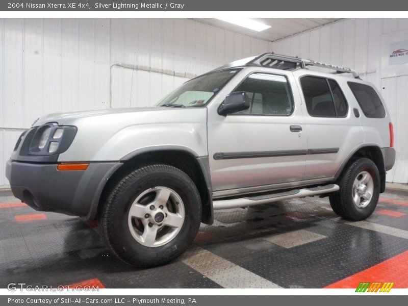 Silver Lightning Metallic / Gray 2004 Nissan Xterra XE 4x4