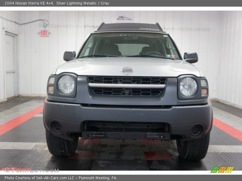 Silver Lightning Metallic / Gray 2004 Nissan Xterra XE 4x4