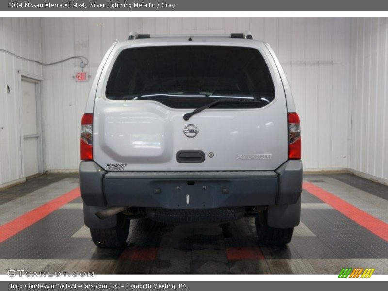 Silver Lightning Metallic / Gray 2004 Nissan Xterra XE 4x4