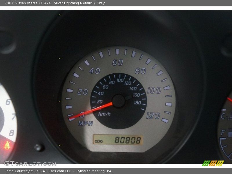 Silver Lightning Metallic / Gray 2004 Nissan Xterra XE 4x4