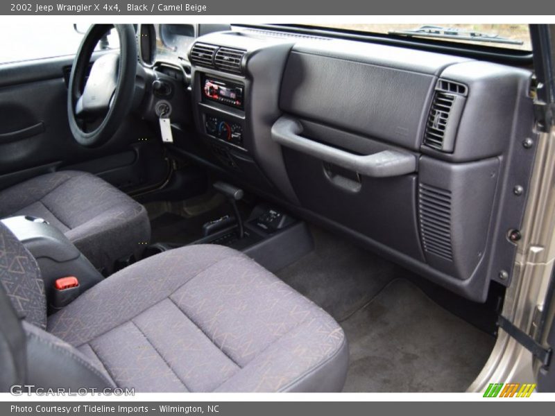Black / Camel Beige 2002 Jeep Wrangler X 4x4