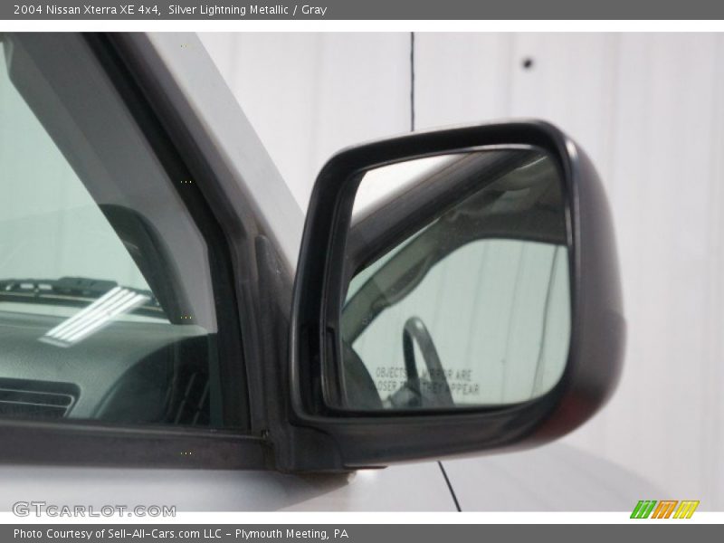 Silver Lightning Metallic / Gray 2004 Nissan Xterra XE 4x4
