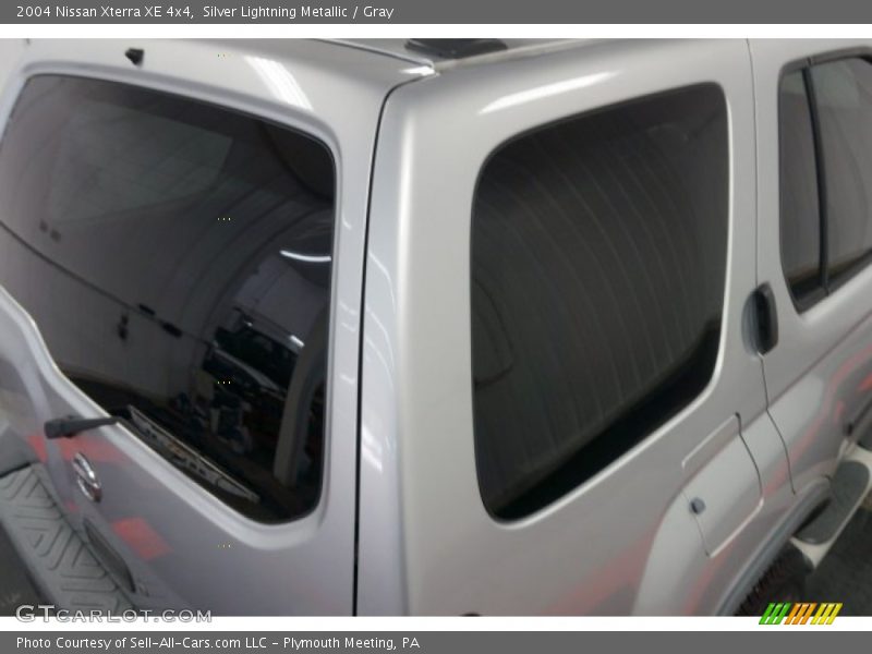 Silver Lightning Metallic / Gray 2004 Nissan Xterra XE 4x4