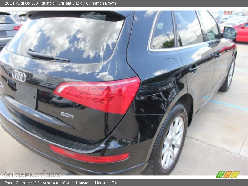 Brilliant Black / Cinnamon Brown 2011 Audi Q5 2.0T quattro