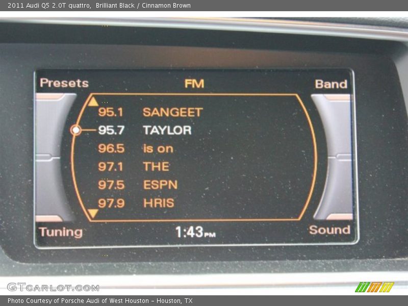 Brilliant Black / Cinnamon Brown 2011 Audi Q5 2.0T quattro