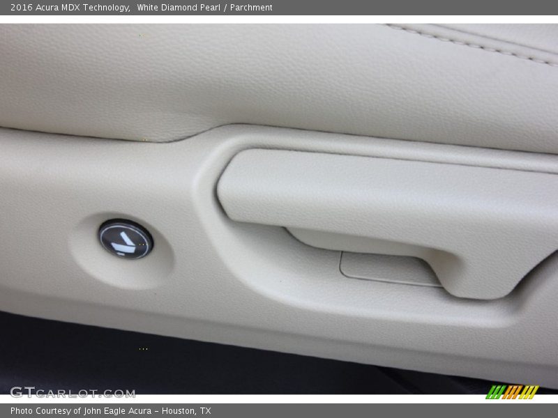 White Diamond Pearl / Parchment 2016 Acura MDX Technology