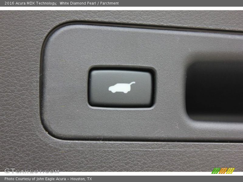 White Diamond Pearl / Parchment 2016 Acura MDX Technology
