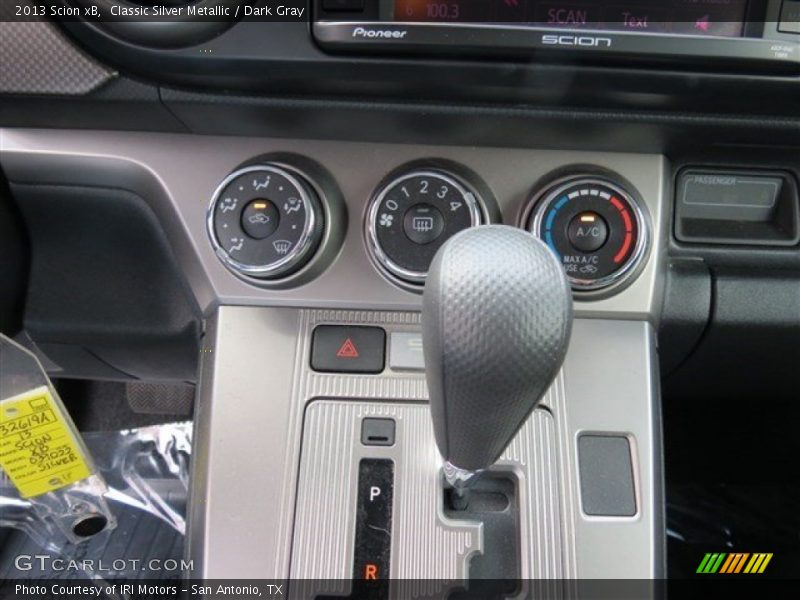 Classic Silver Metallic / Dark Gray 2013 Scion xB