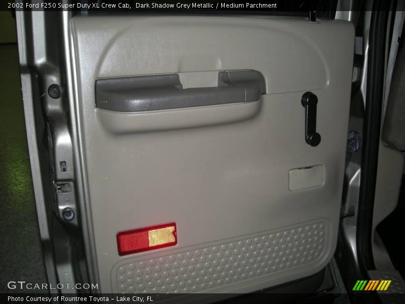 Dark Shadow Grey Metallic / Medium Parchment 2002 Ford F250 Super Duty XL Crew Cab