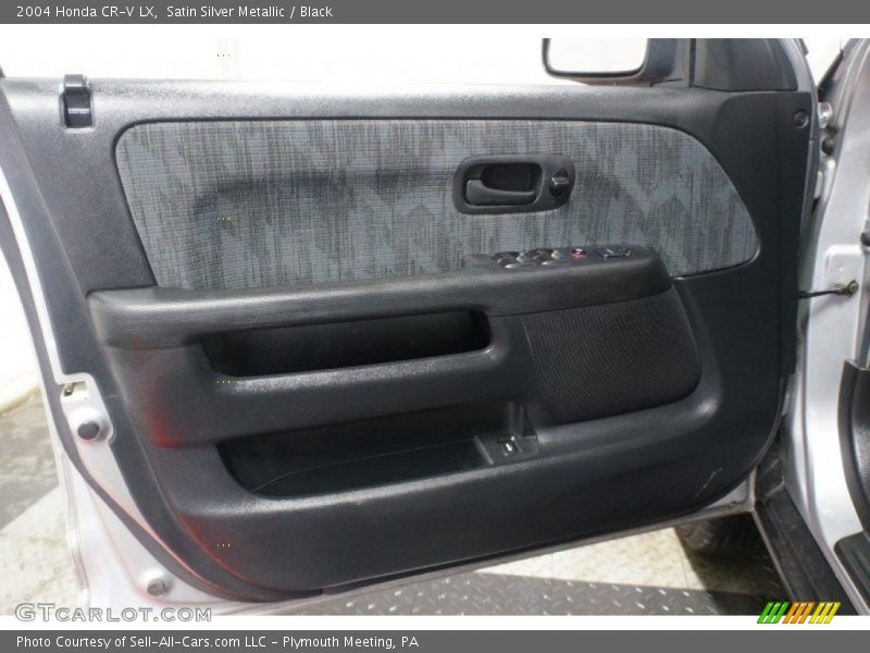 Satin Silver Metallic / Black 2004 Honda CR-V LX