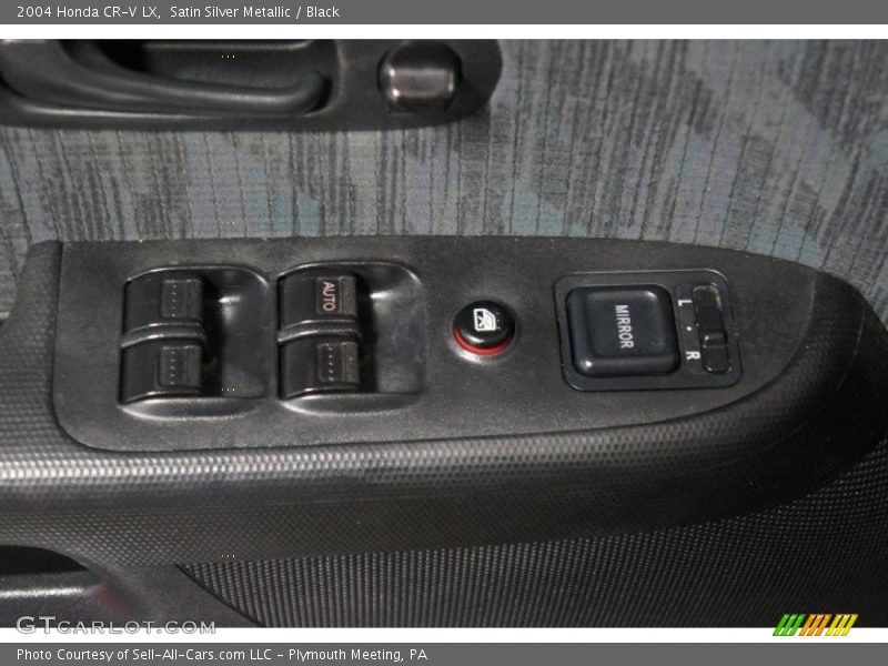 Satin Silver Metallic / Black 2004 Honda CR-V LX