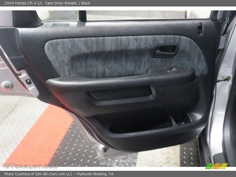 Satin Silver Metallic / Black 2004 Honda CR-V LX