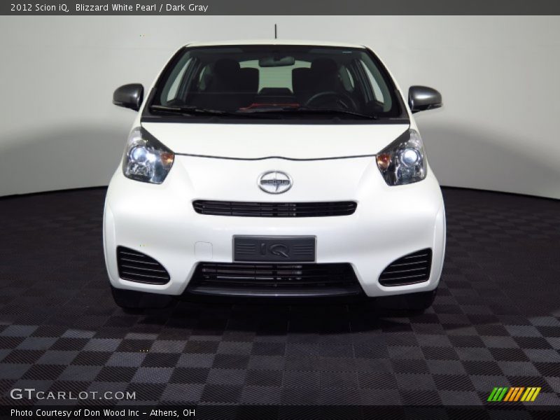 Blizzard White Pearl / Dark Gray 2012 Scion iQ