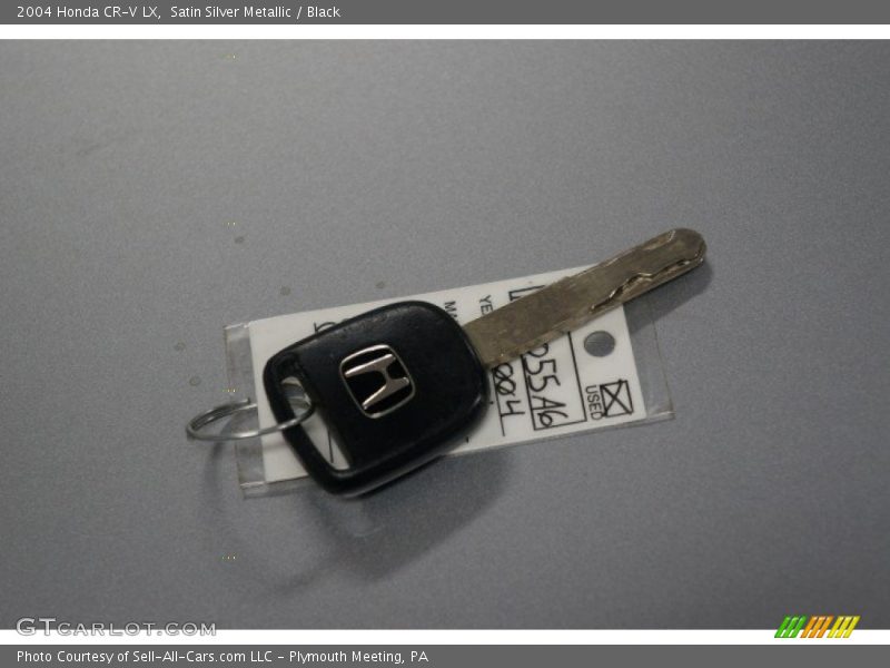 Satin Silver Metallic / Black 2004 Honda CR-V LX