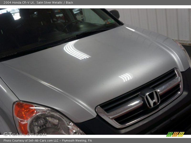 Satin Silver Metallic / Black 2004 Honda CR-V LX