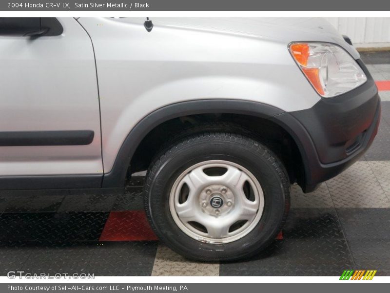 Satin Silver Metallic / Black 2004 Honda CR-V LX