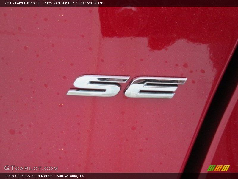 Ruby Red Metallic / Charcoal Black 2016 Ford Fusion SE