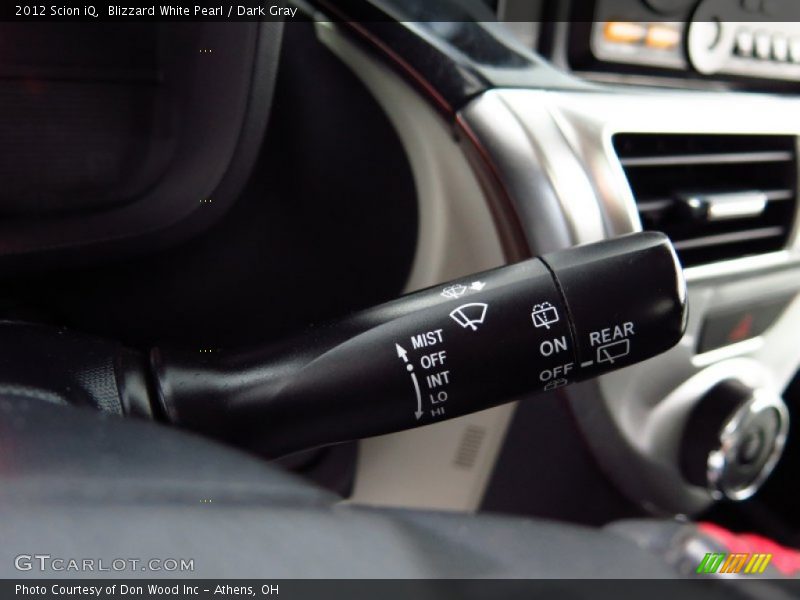 Blizzard White Pearl / Dark Gray 2012 Scion iQ