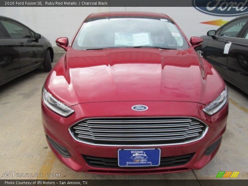 Ruby Red Metallic / Charcoal Black 2016 Ford Fusion SE
