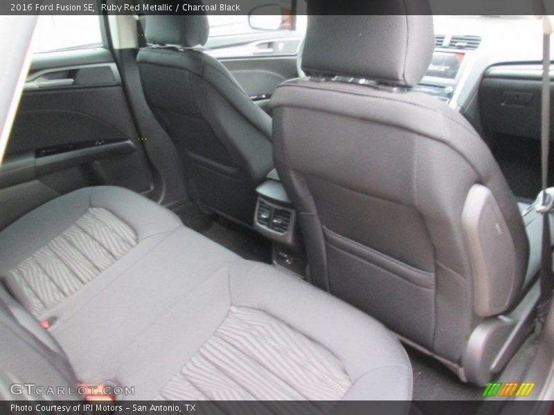 Ruby Red Metallic / Charcoal Black 2016 Ford Fusion SE