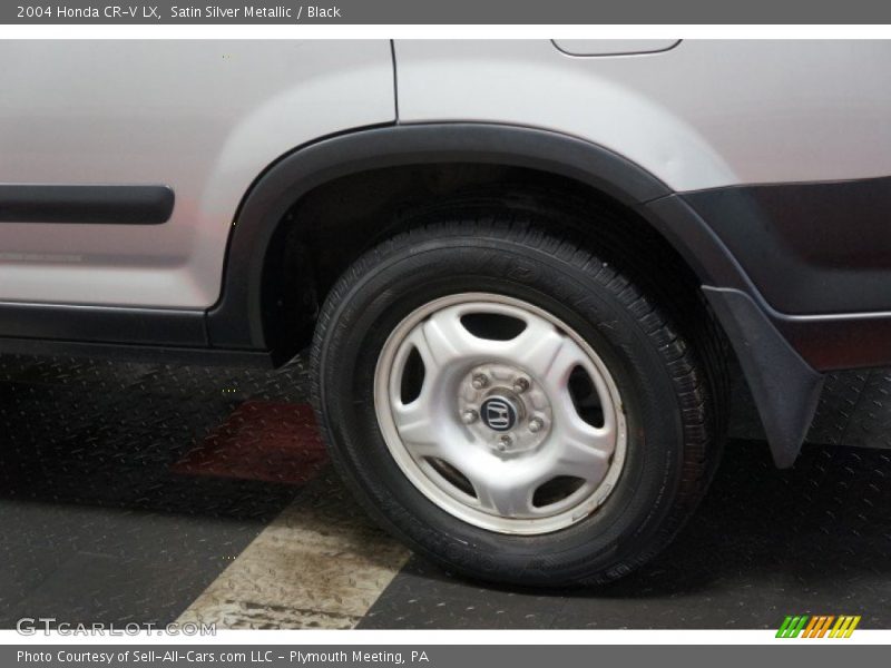 Satin Silver Metallic / Black 2004 Honda CR-V LX