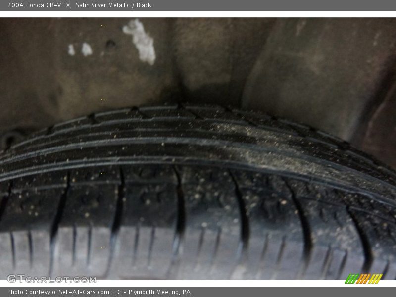 Satin Silver Metallic / Black 2004 Honda CR-V LX
