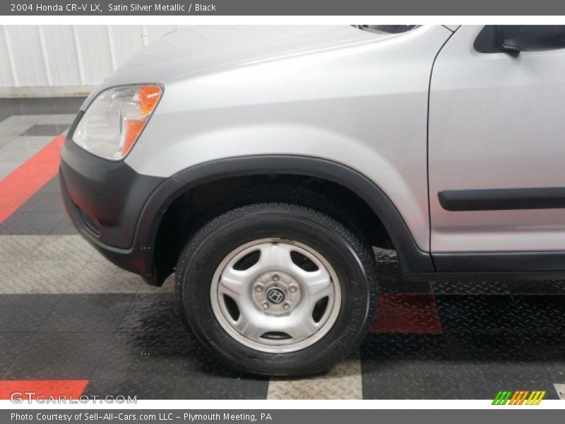 Satin Silver Metallic / Black 2004 Honda CR-V LX