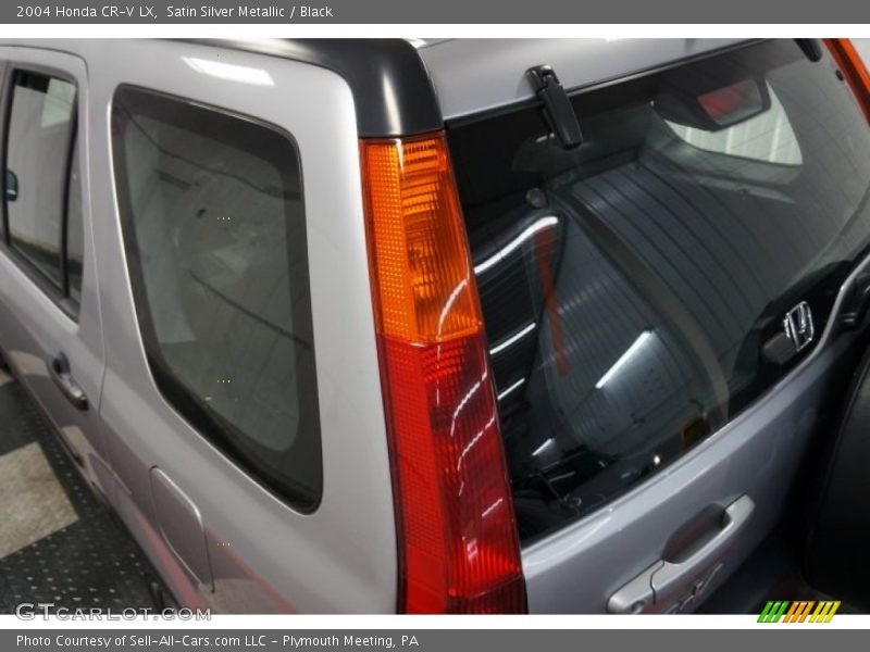 Satin Silver Metallic / Black 2004 Honda CR-V LX