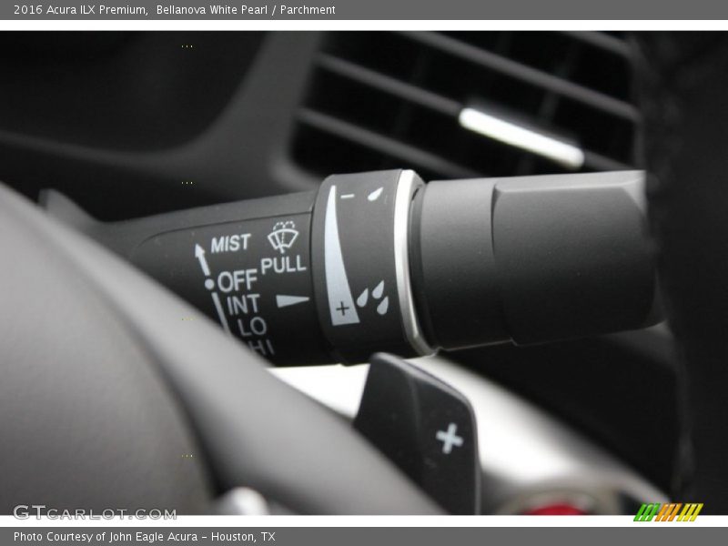 Bellanova White Pearl / Parchment 2016 Acura ILX Premium