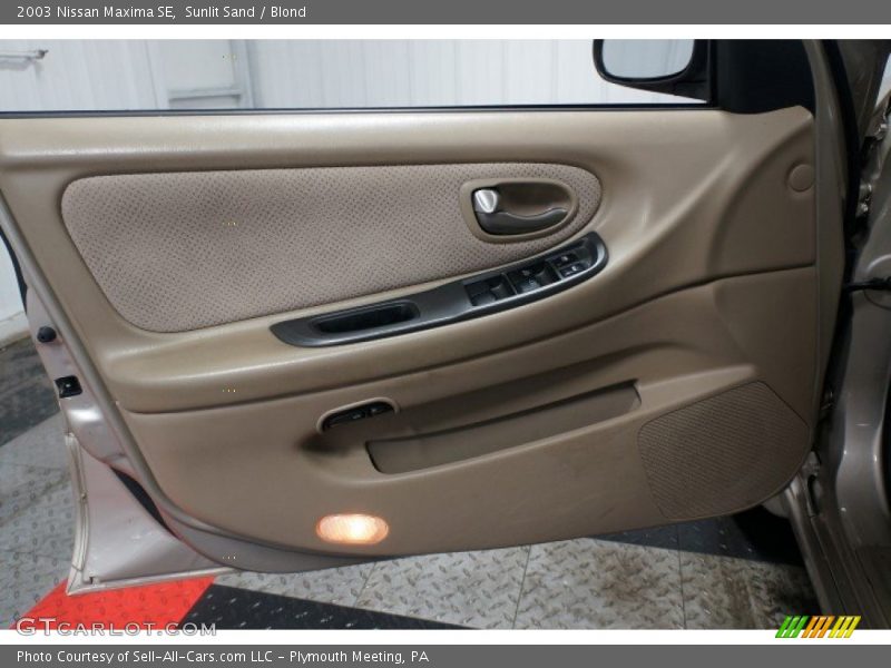 Sunlit Sand / Blond 2003 Nissan Maxima SE
